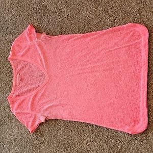 American Eagle brand bright pink/peachy short sleeve v-neck top